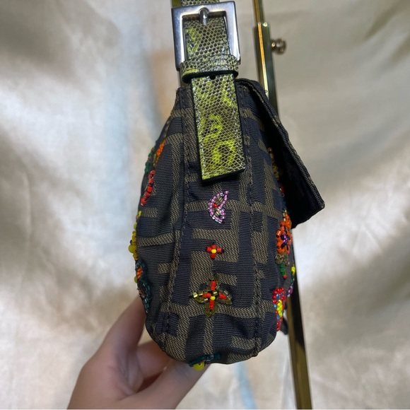 ๐SOLD๐Fendi zucca print floral beaded baguette lizard shoulder strap RARE - Picture 7 of 16